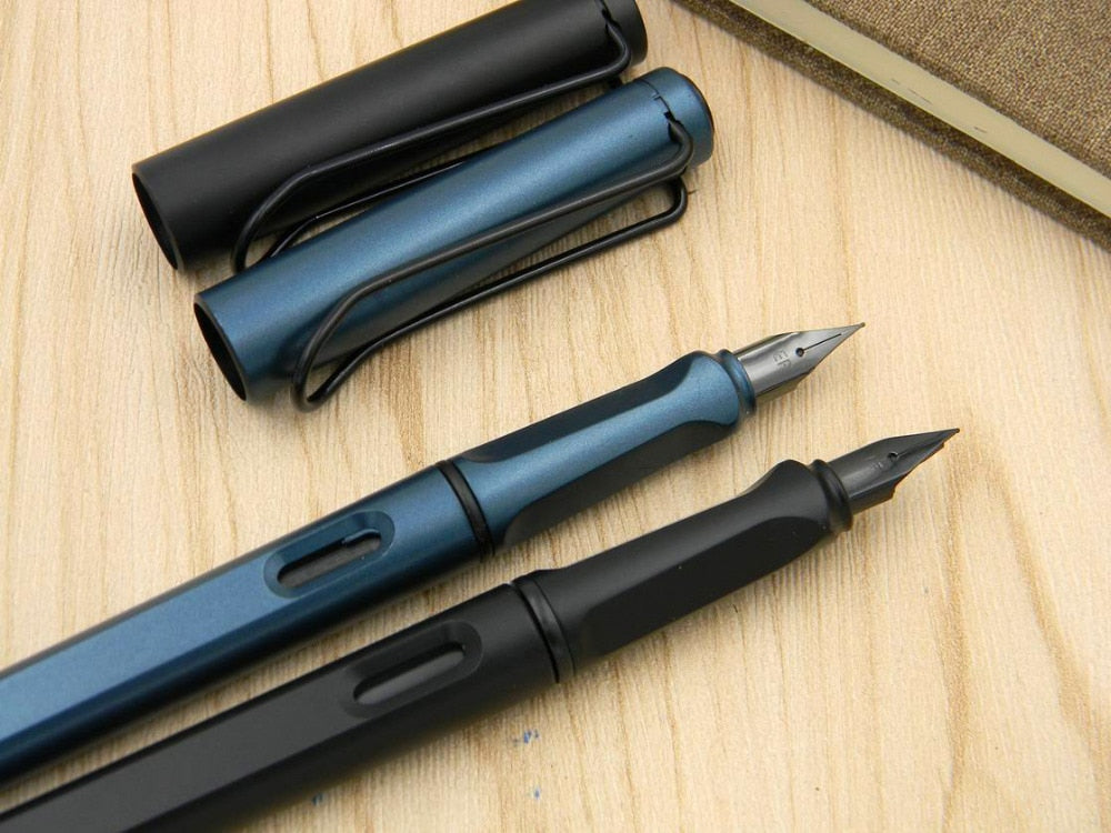 Fountain Pen in Matte Black or Green